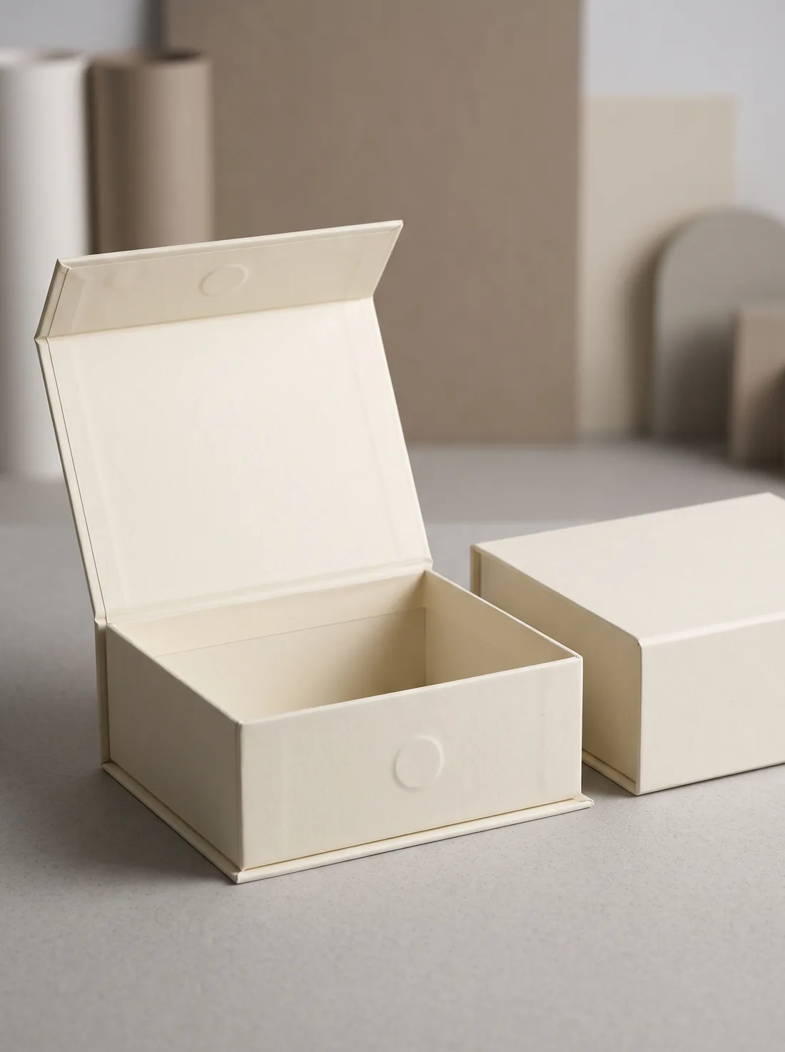 Magnetic closure box with visible recessed magnet cavity on lid and base