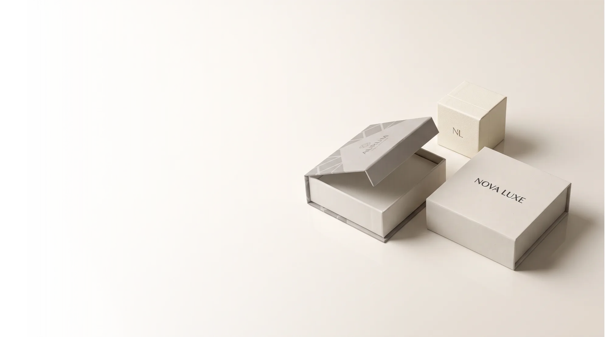 Magnetic closure boxes, how the snap-shut lid actually works